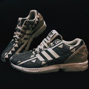 Tribal Adidas Torsion shoes